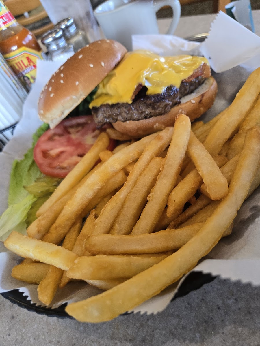 Rice Lake Family Restaurant Photo 4