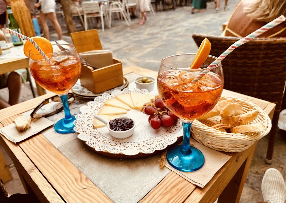 MIA CAFE - Tapas & Bar Photo 5