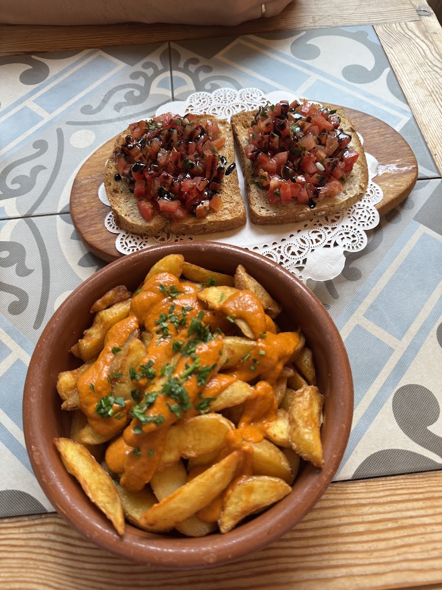 MIA CAFE - Tapas & Bar Photo 7