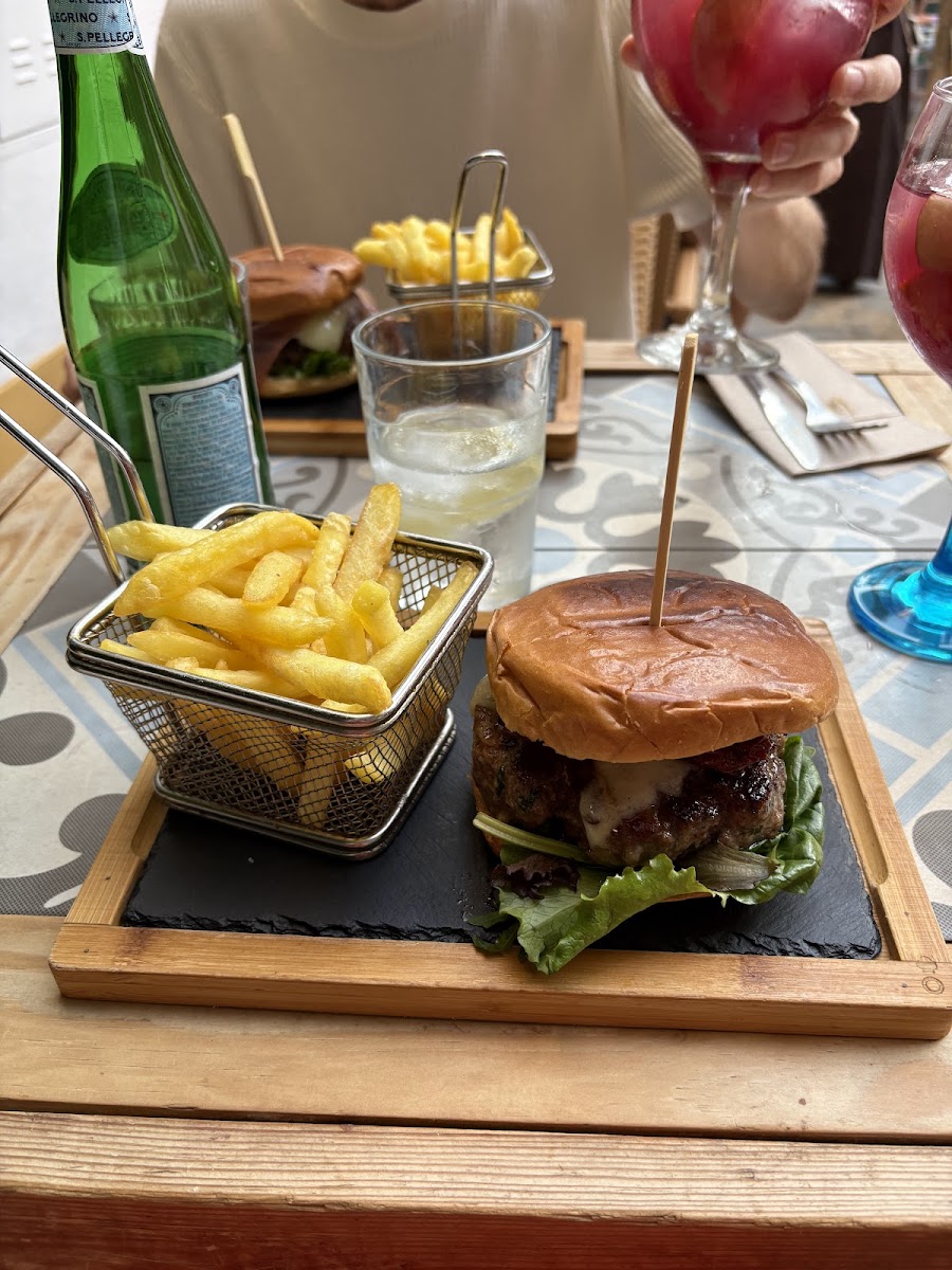 MIA CAFE - Tapas & Bar Photo 9