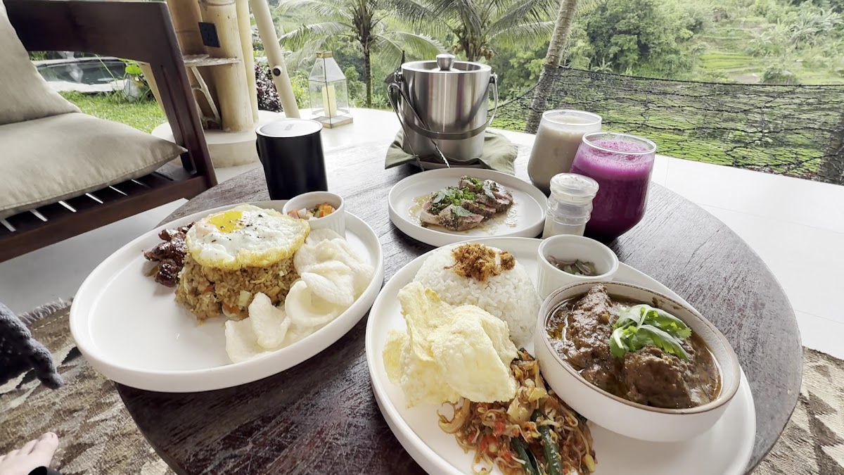 Camaya Terrace Restaurant Photo 2