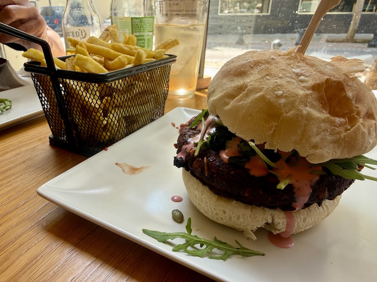 Gourmet Burger Room MARBELLA Photo 4
