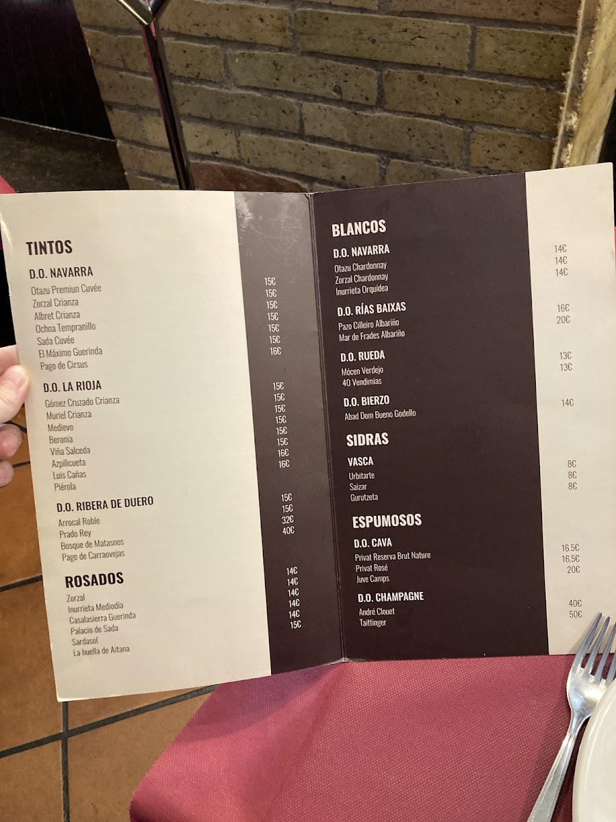 Leyre Pub Restaurant Photo Menu 7