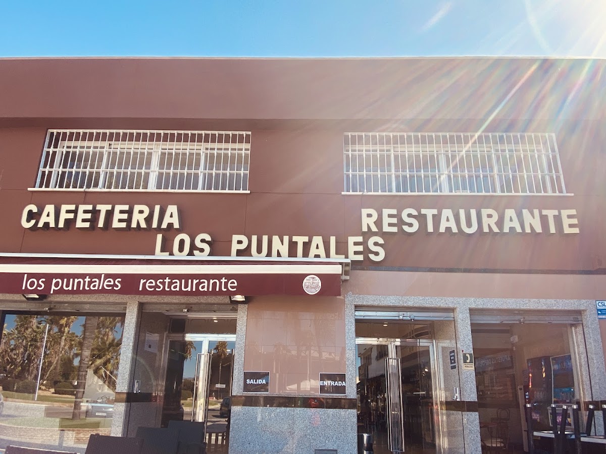 Los Puntales