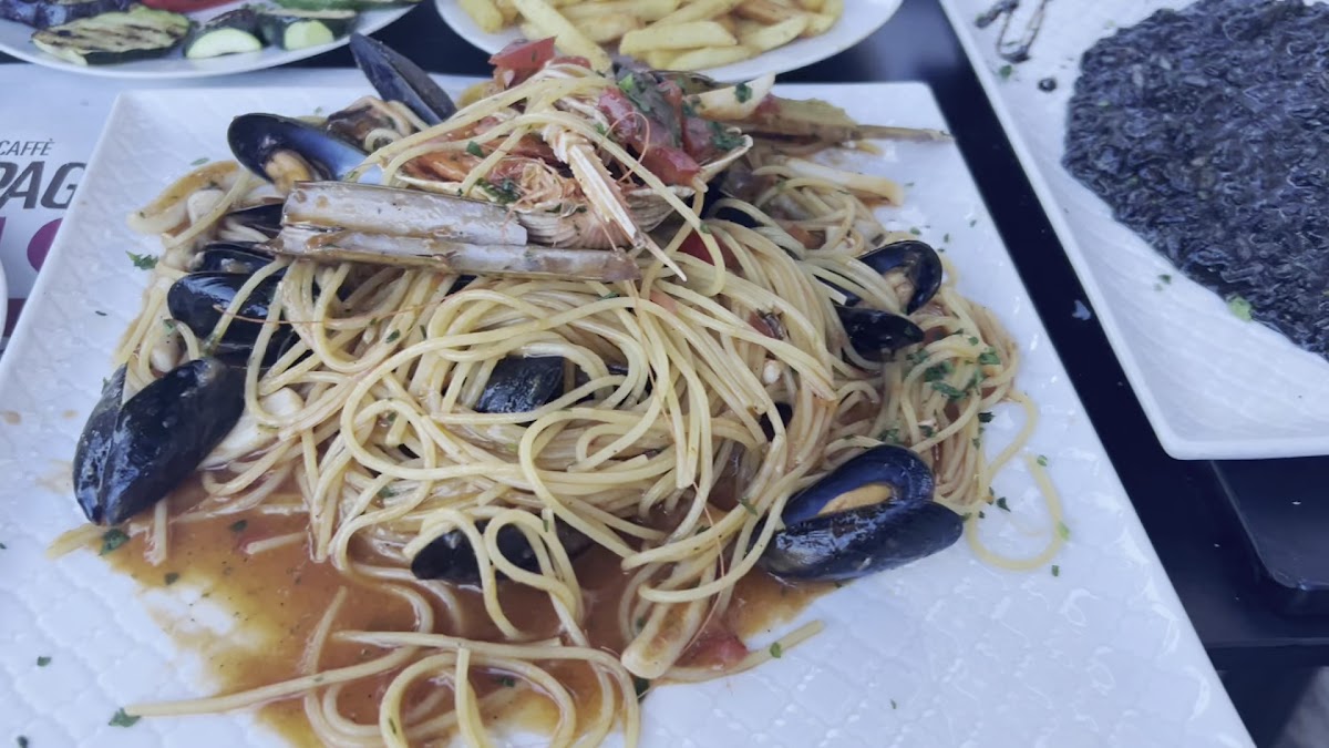 L'Osteria Le Guglie Photo 2