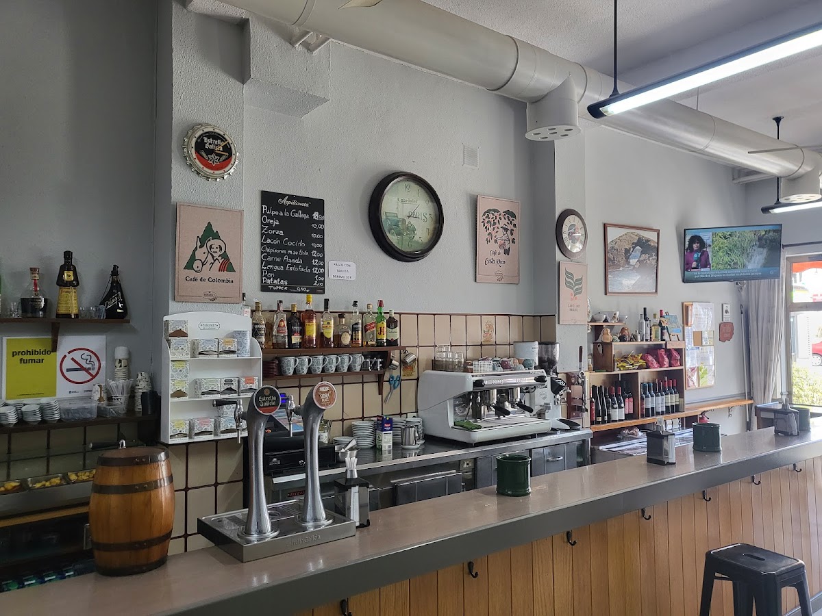 Bar Taller Photo 6