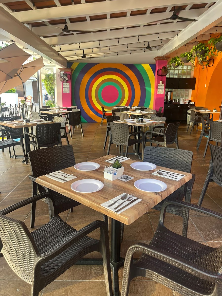 Victor's Place Cafe Tacuba Photo 1
