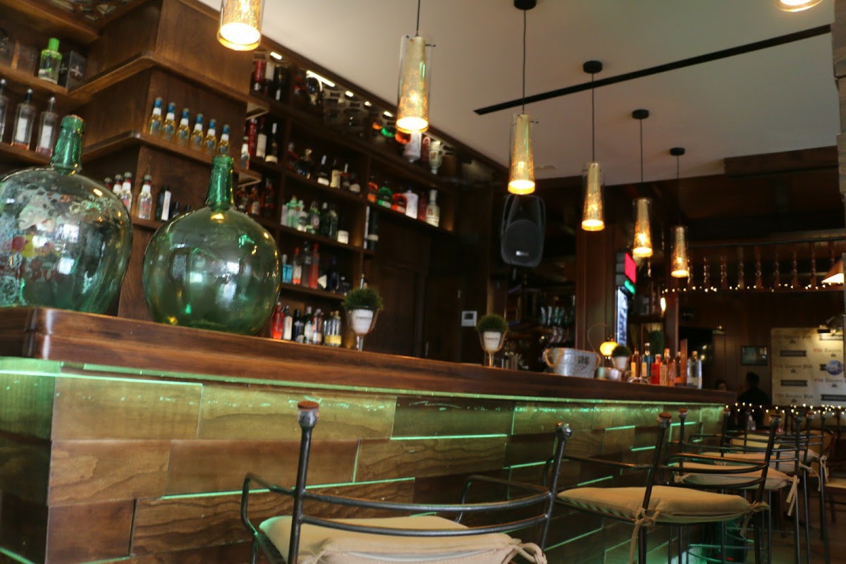 Old Tavern Photo 4