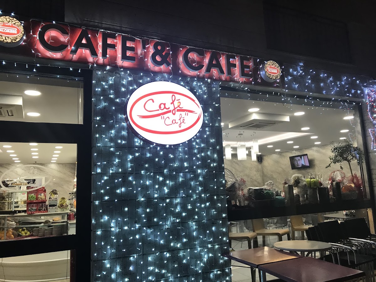 Cafe' & Cafe'