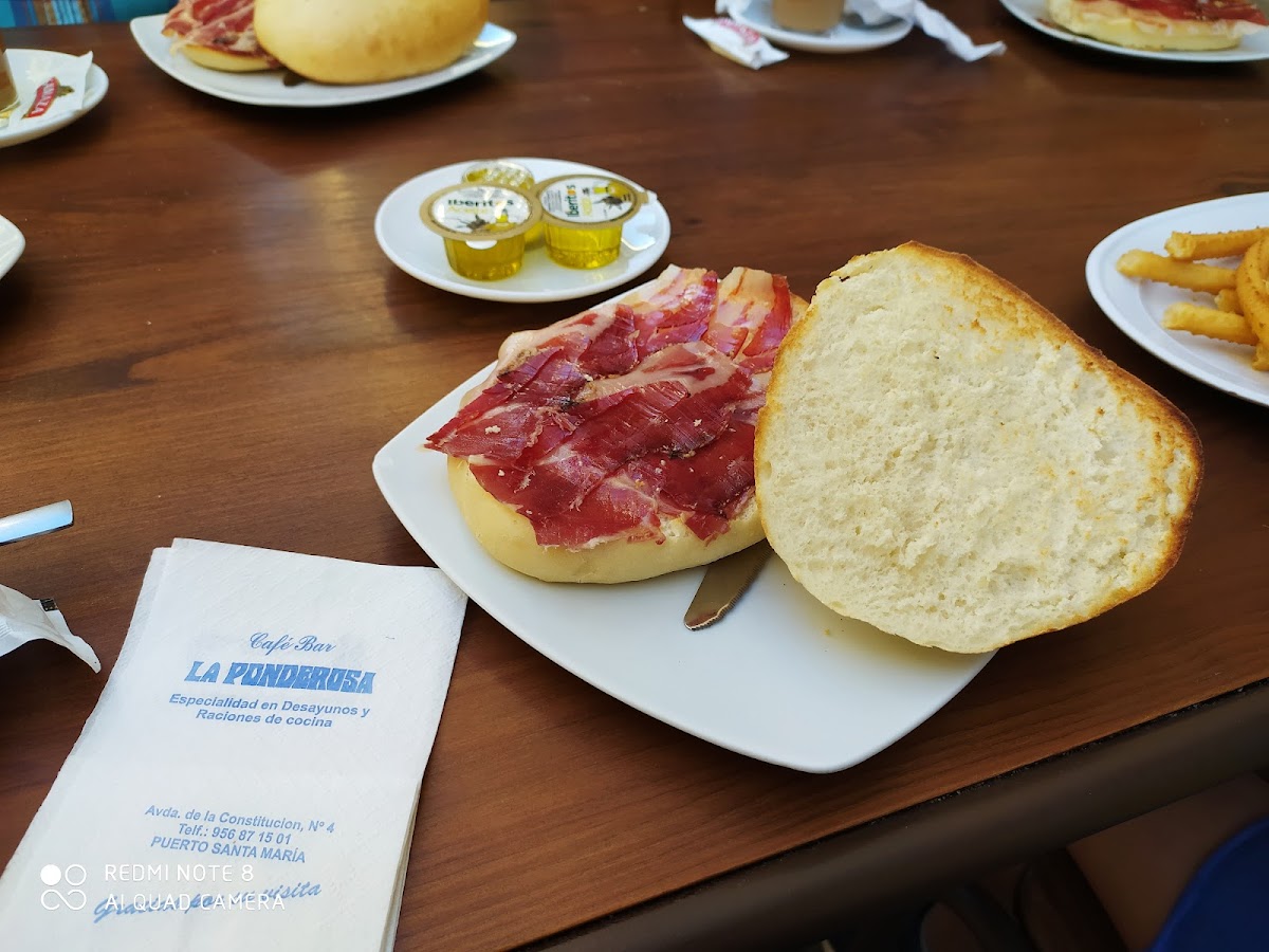 Cafetería La Ponderosa Photo 10