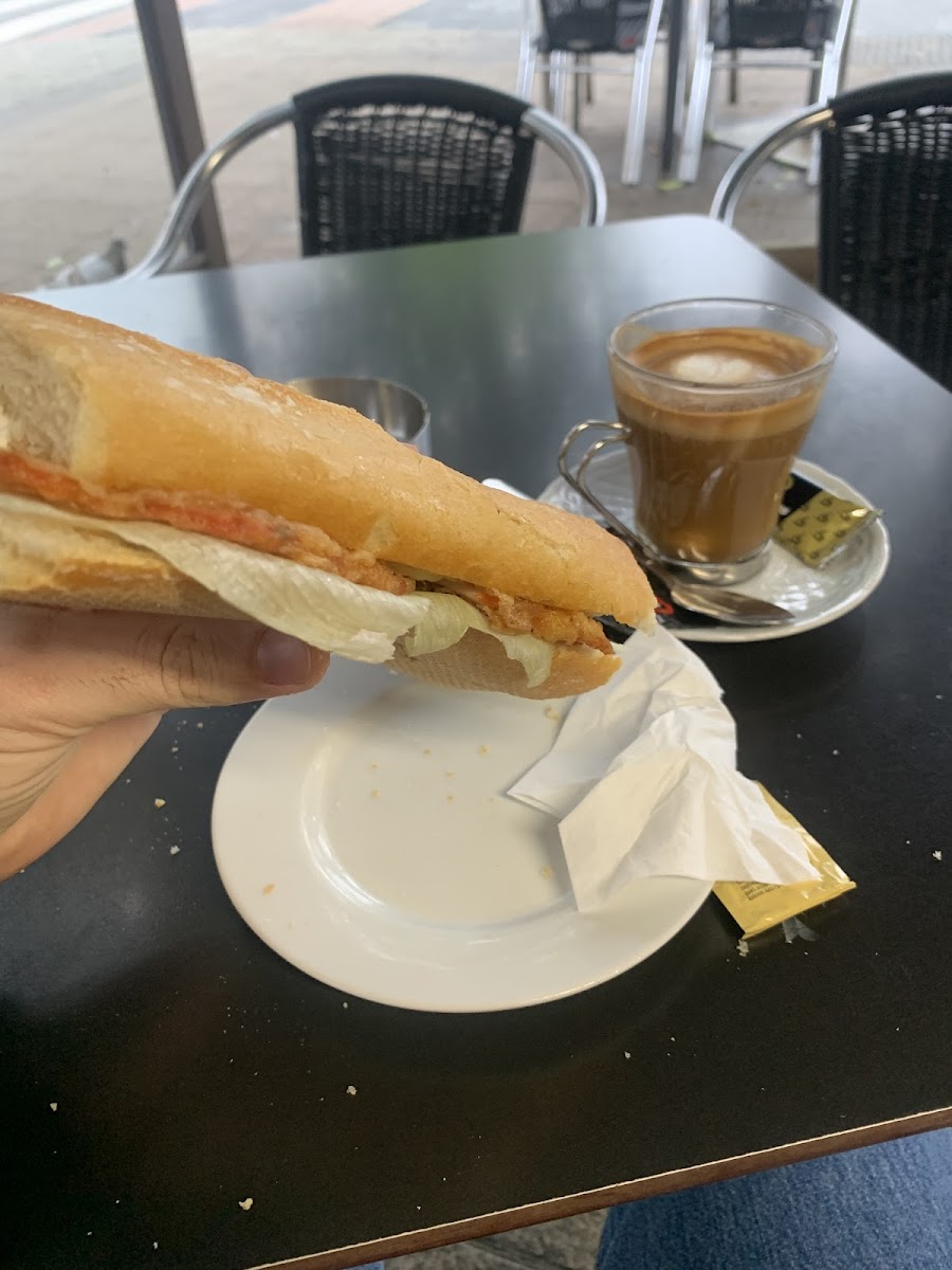 Cafetería El Latino Photo 10