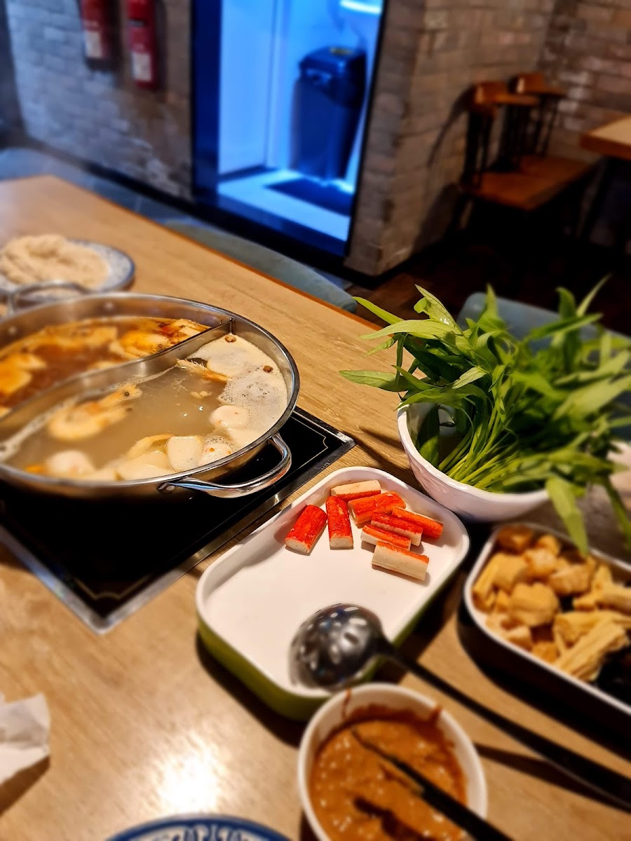 Seven Hotpot Restaurant Photo 5