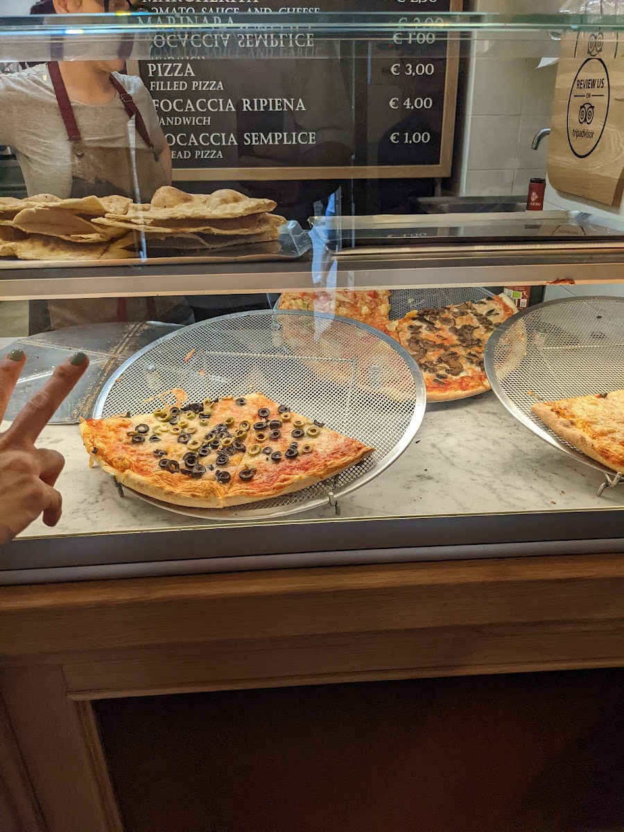 RiccaPizza - San Giovanni Photo 10