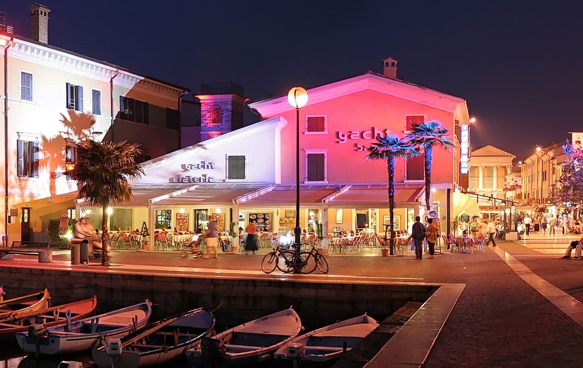 Yacht Bar Pizzeria Gelateria Photo 4