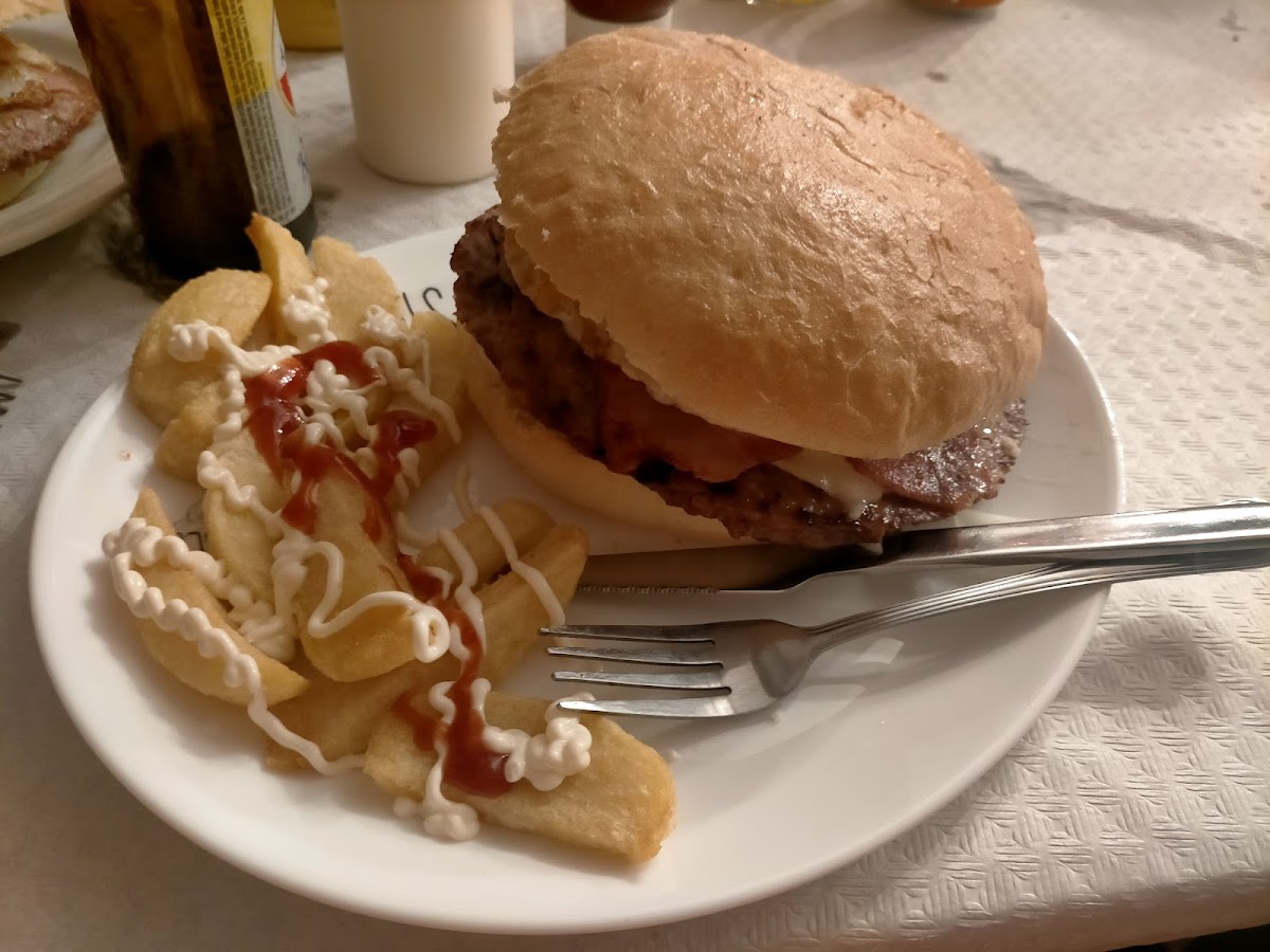 El Perita Photo 8