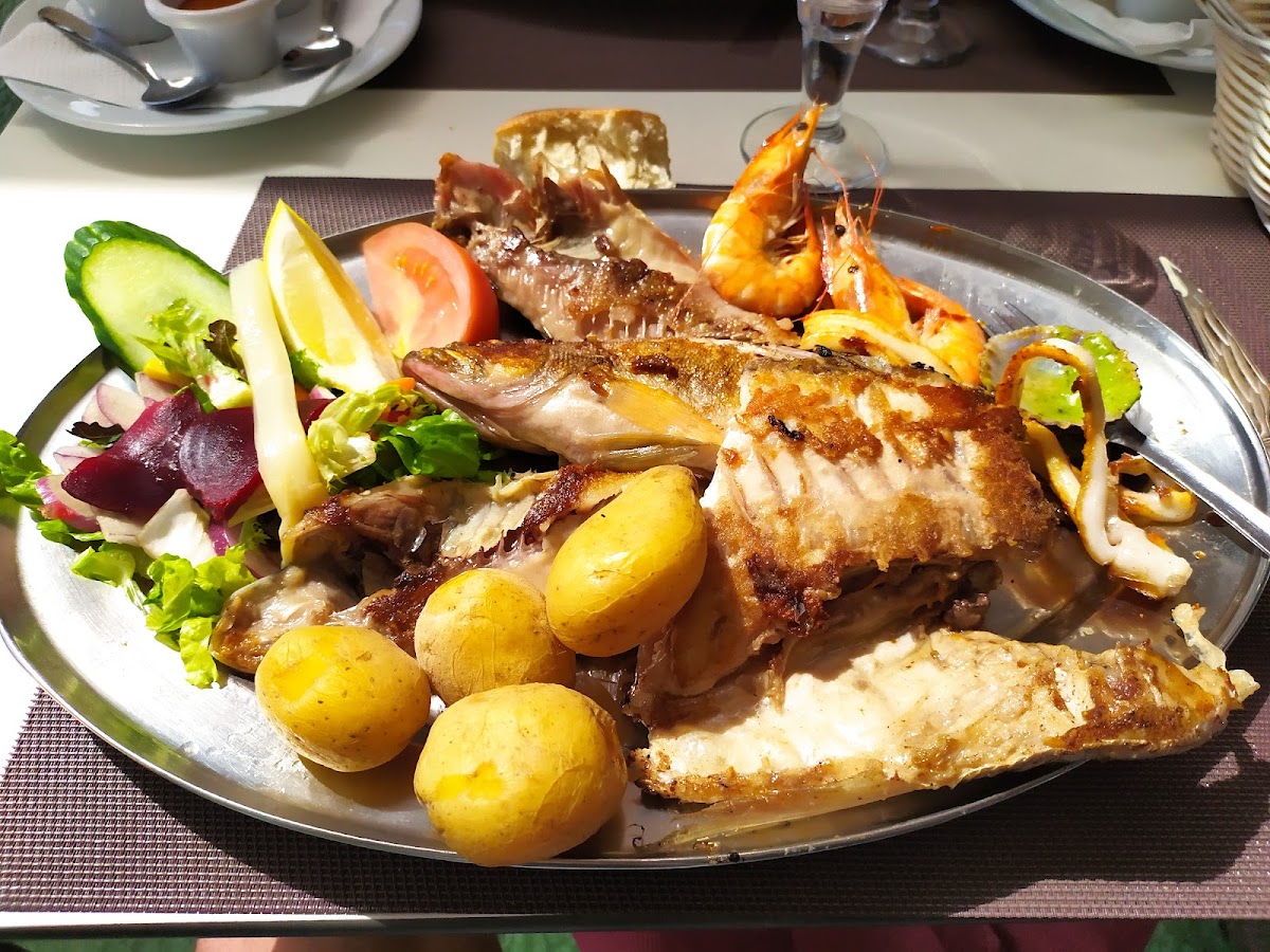 Cofradía de Pescadores Restaurante Photo 6