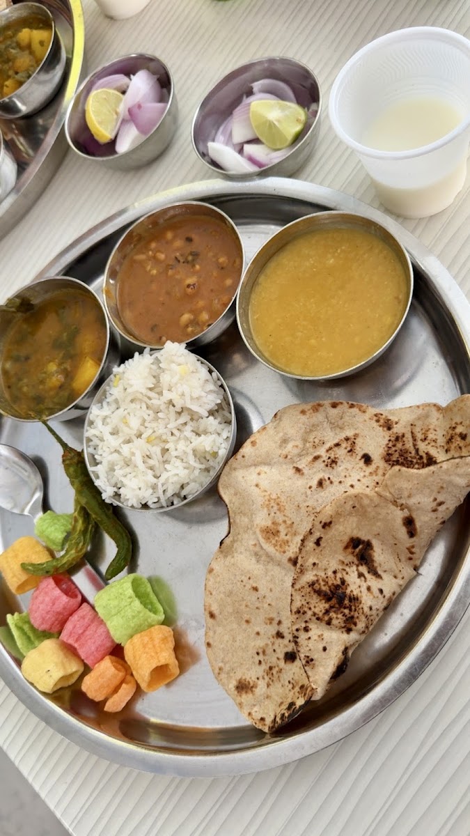Roti RESTAURANT Photo 2