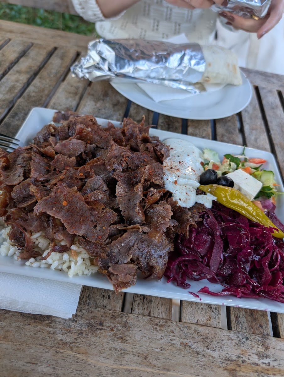 Iskender Döner Photo 4