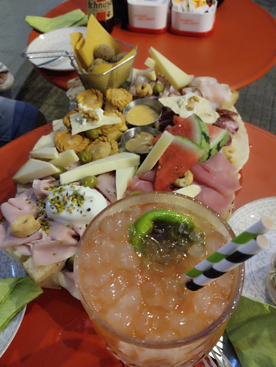 Hibiscus Café Photo 7