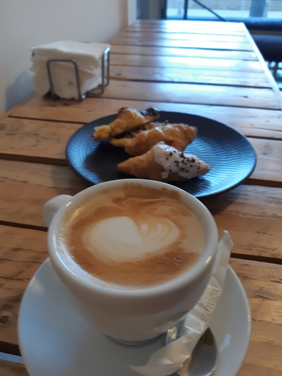 Muchamiga Bakery coffee Photo 5
