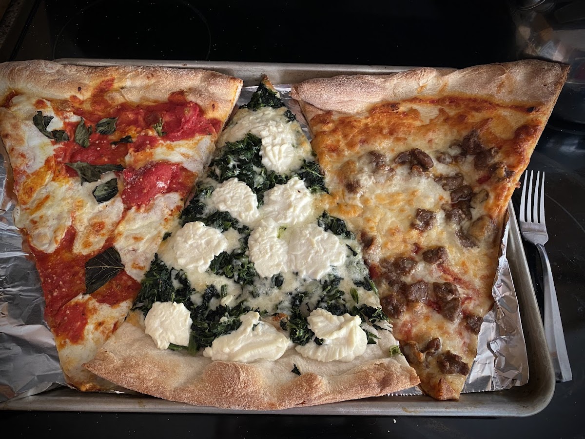 Three Brothers From Italy Pizza Photo 4