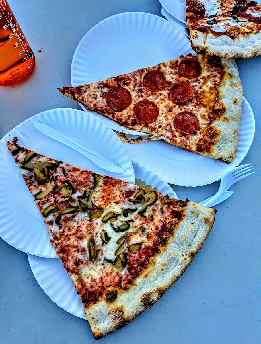 Three Brothers From Italy Pizza Photo 6