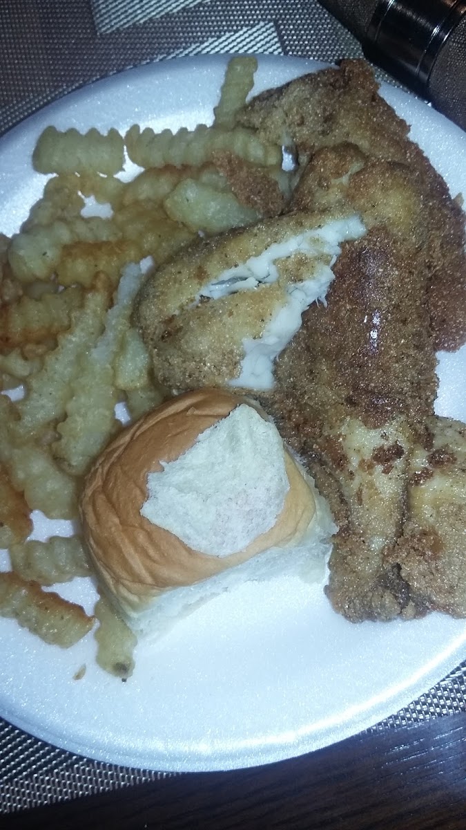 Hip Hop Fish & Chicken Photo 7