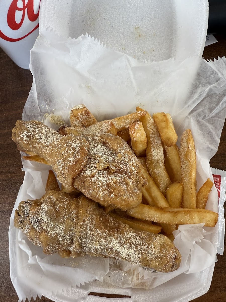 Hip Hop Fish & Chicken Photo 9