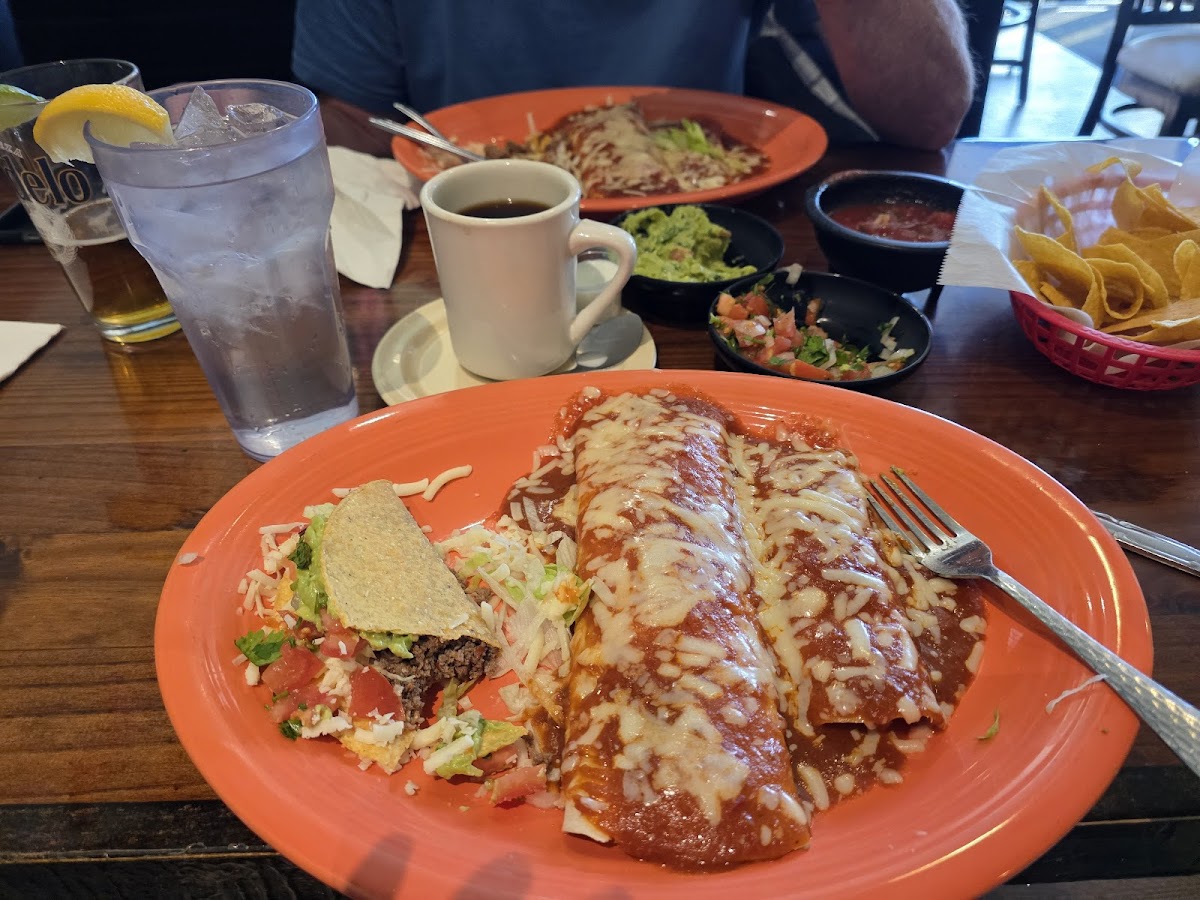 El Ranchito Mexican Restaurant Photo 4