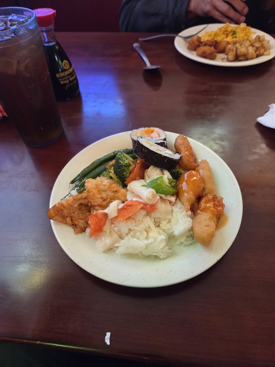 China Taste Super Buffet Photo 2