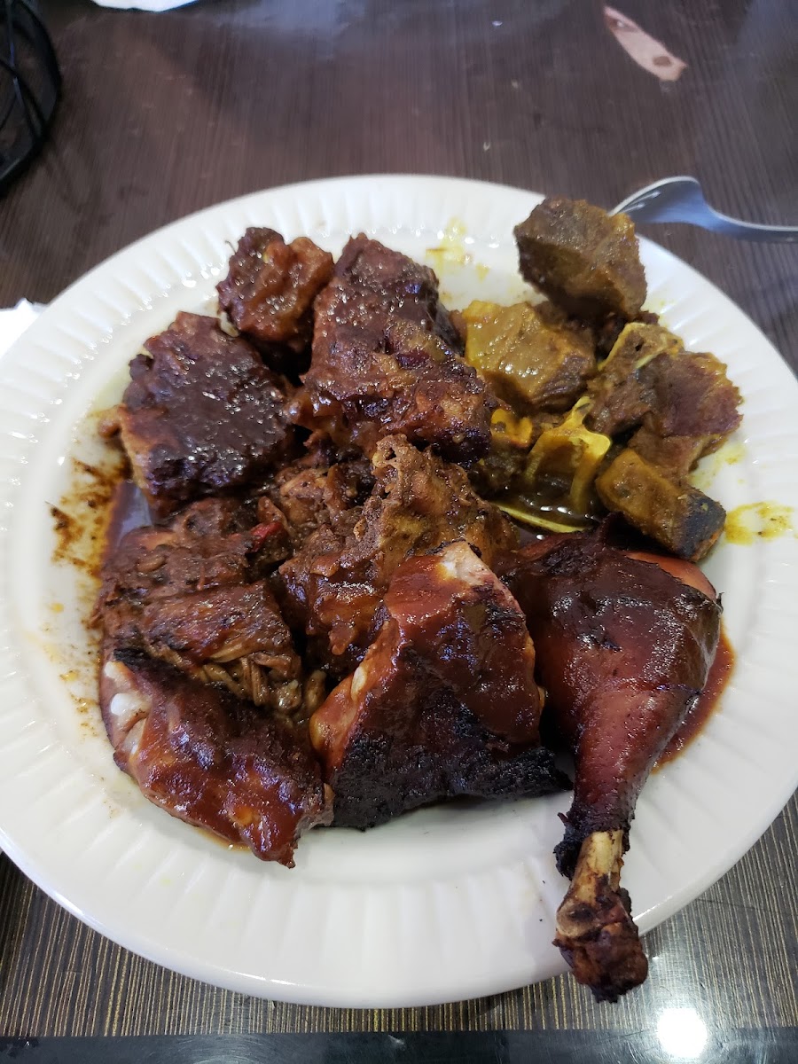 Bamboo's Jamaican Restaurant Photo 6