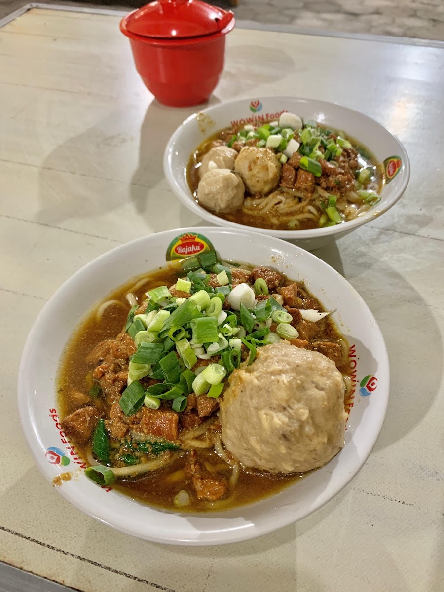 Mie Ayam & Bakso Larasati 2