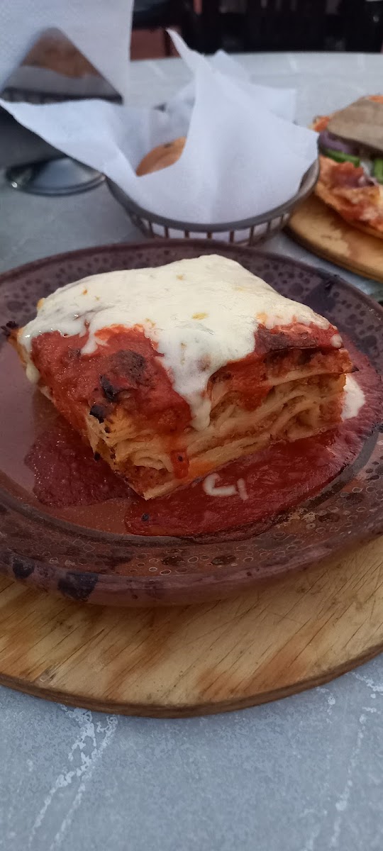 Aladino's​ Restaurante Bar Pizza Photo 8