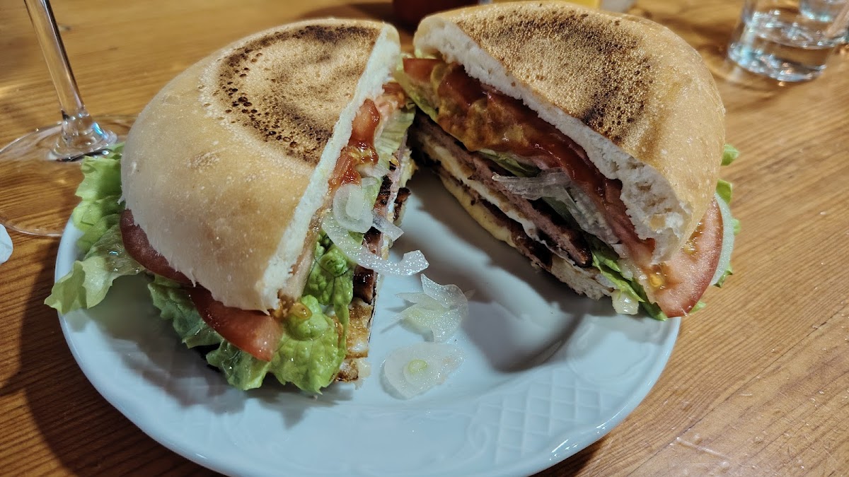 Fran Hamburgueseria Photo 3