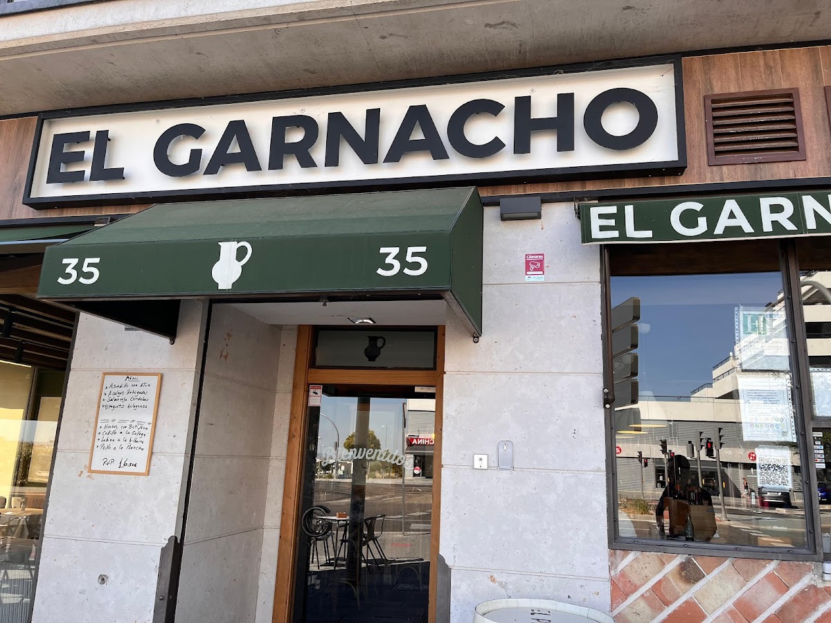 La Típica Bodega El Garnacho Photo 4