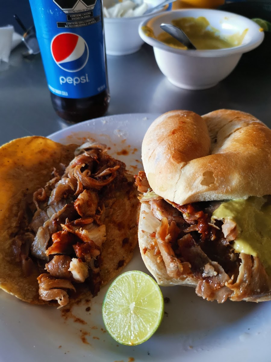 Taquería los Dos Compadres Photo 9