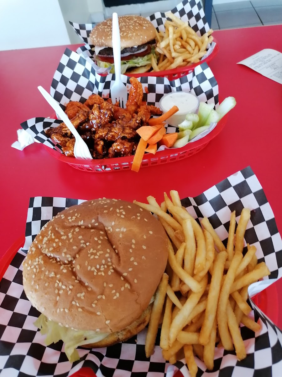 Chezz Burger Photo 5