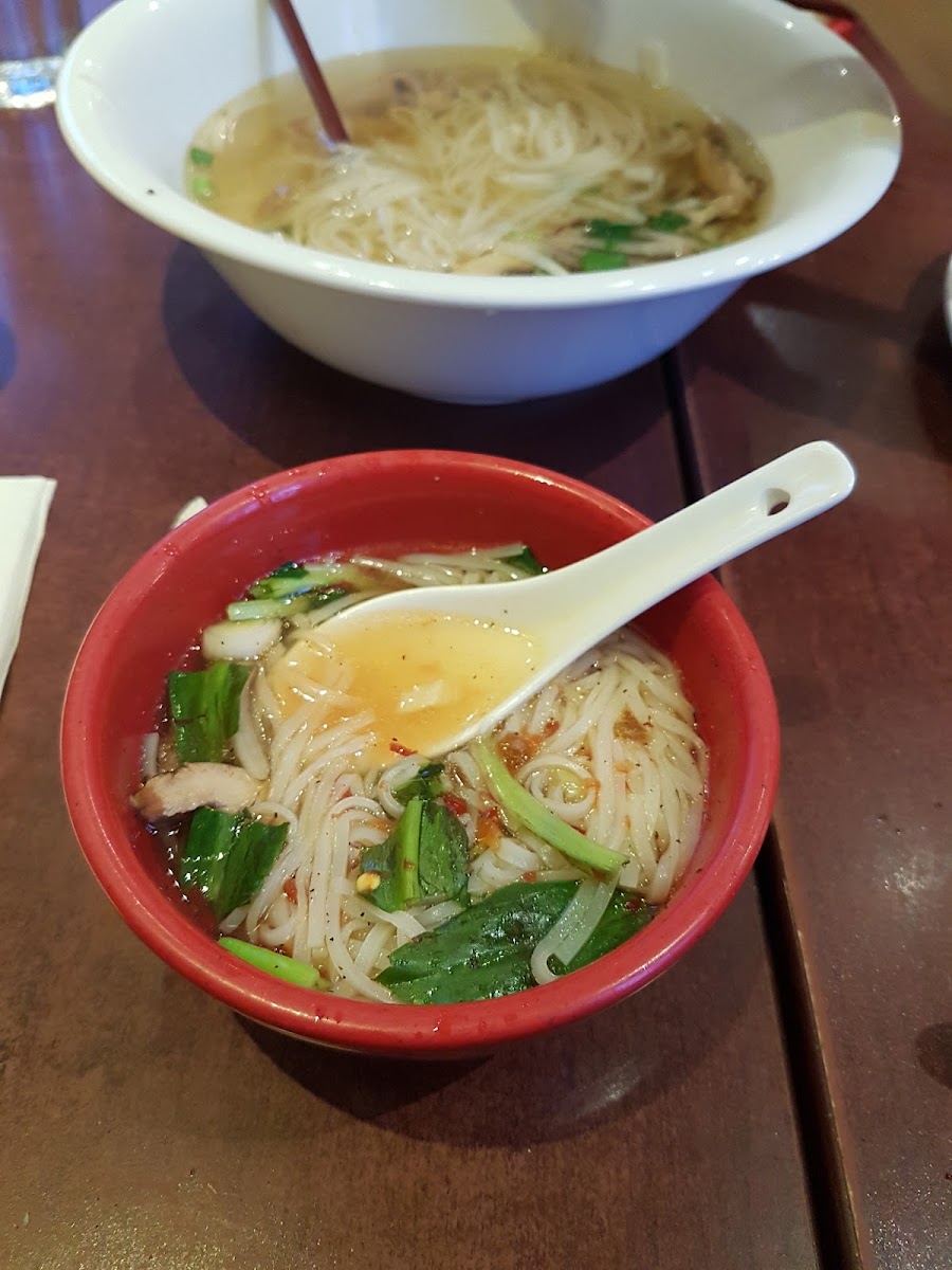 Restaurant Pho Ngon Photo 10