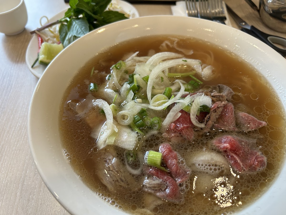 Restaurant Pho Ngon Photo 4