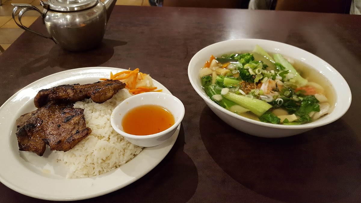 Restaurant Pho Ngon Photo 8