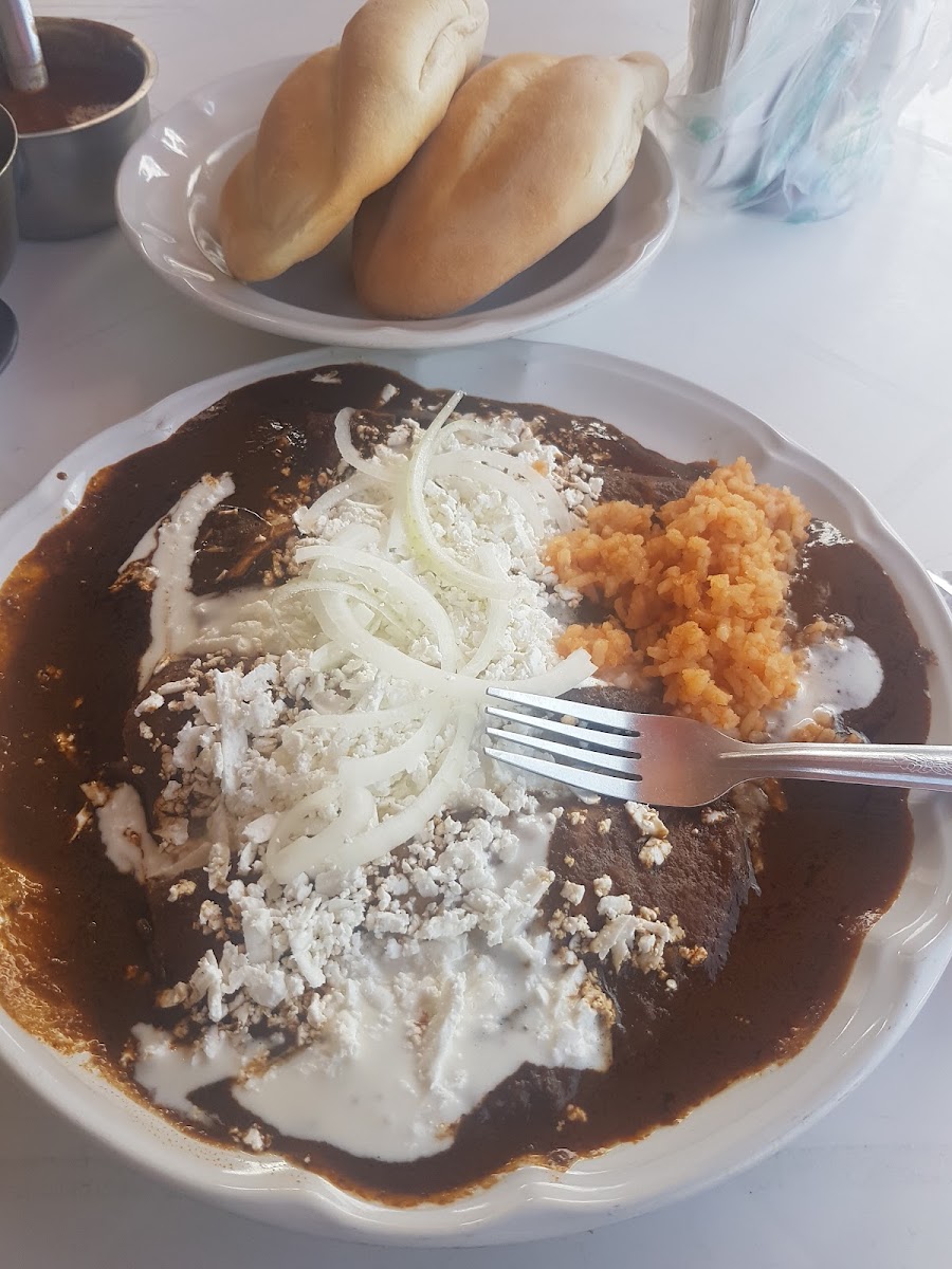 HUARACHES La Escondida Photo 8