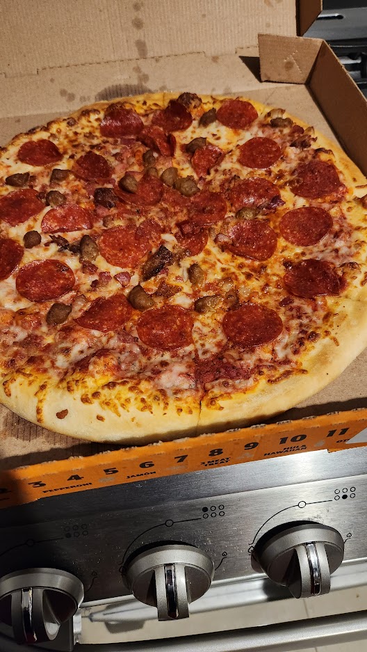 Little Caesars Pizza Ciudad Granja Photo 10