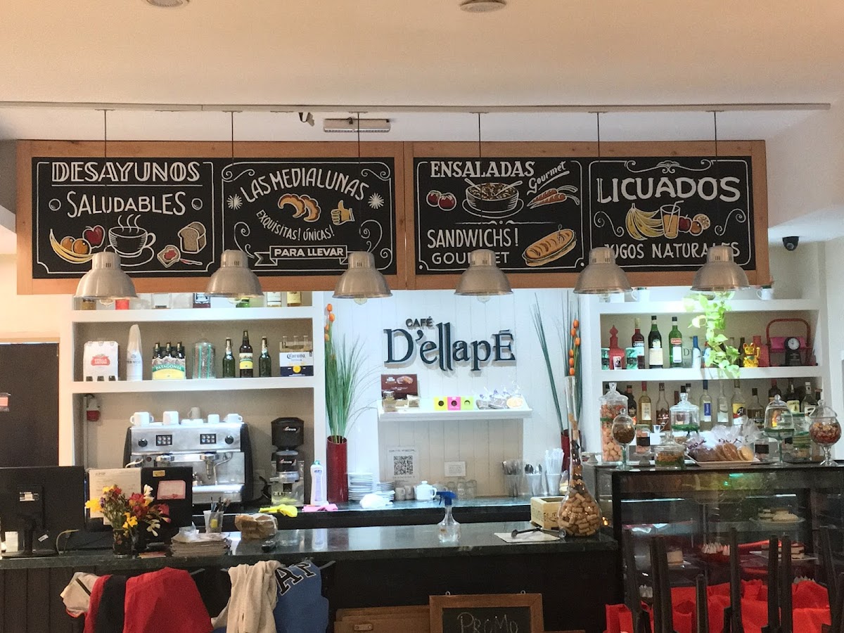 Dellapé café