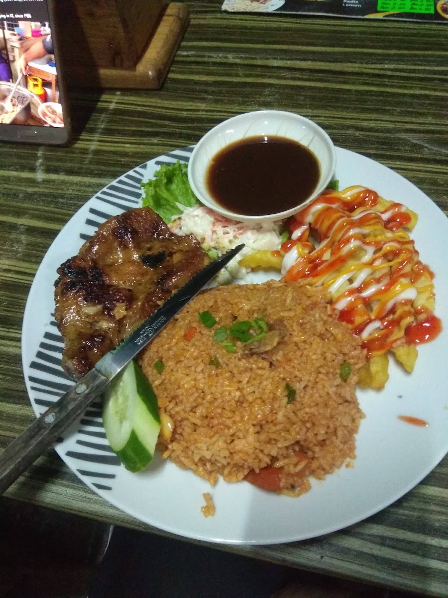 Delicious pallet house Photo 5