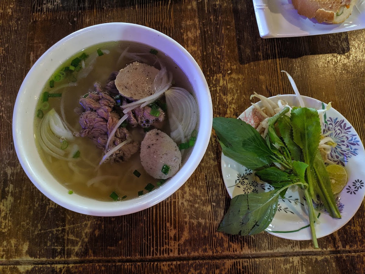 Mimi Nguyen Cafe | Puchong Photo 6