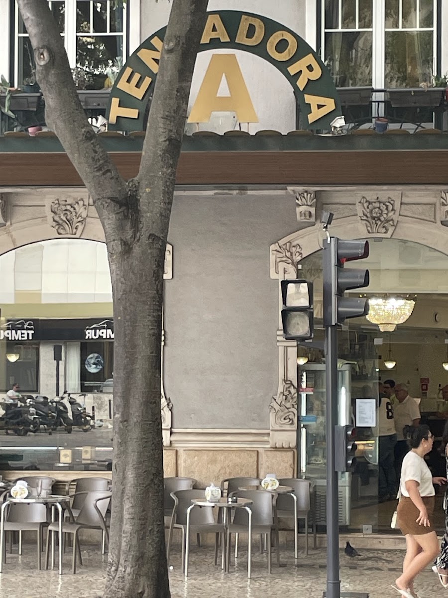 A Tentadora