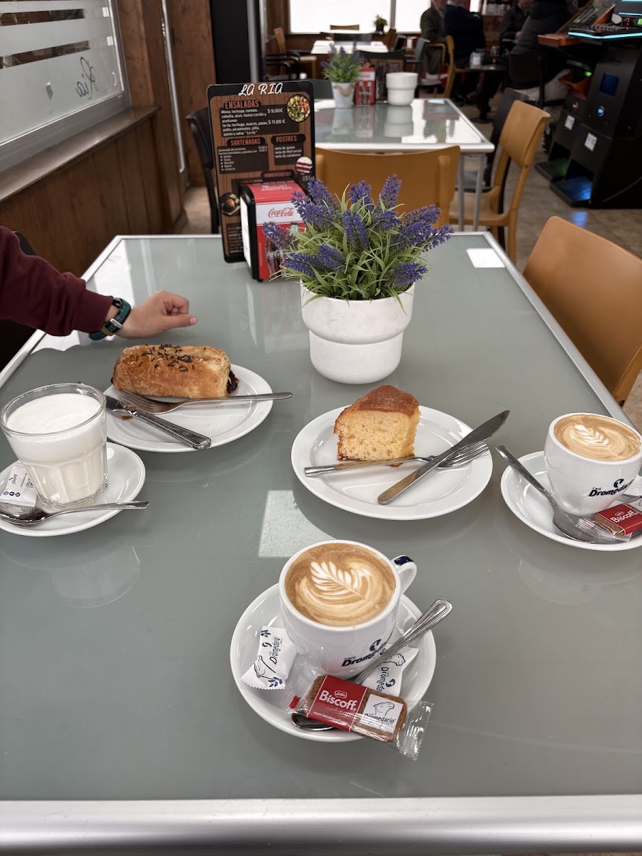 Cafe La Ria Photo 2