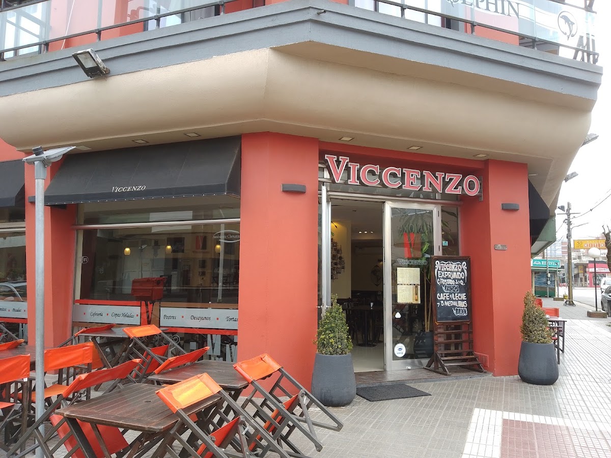 Viccenzo Resto Bar