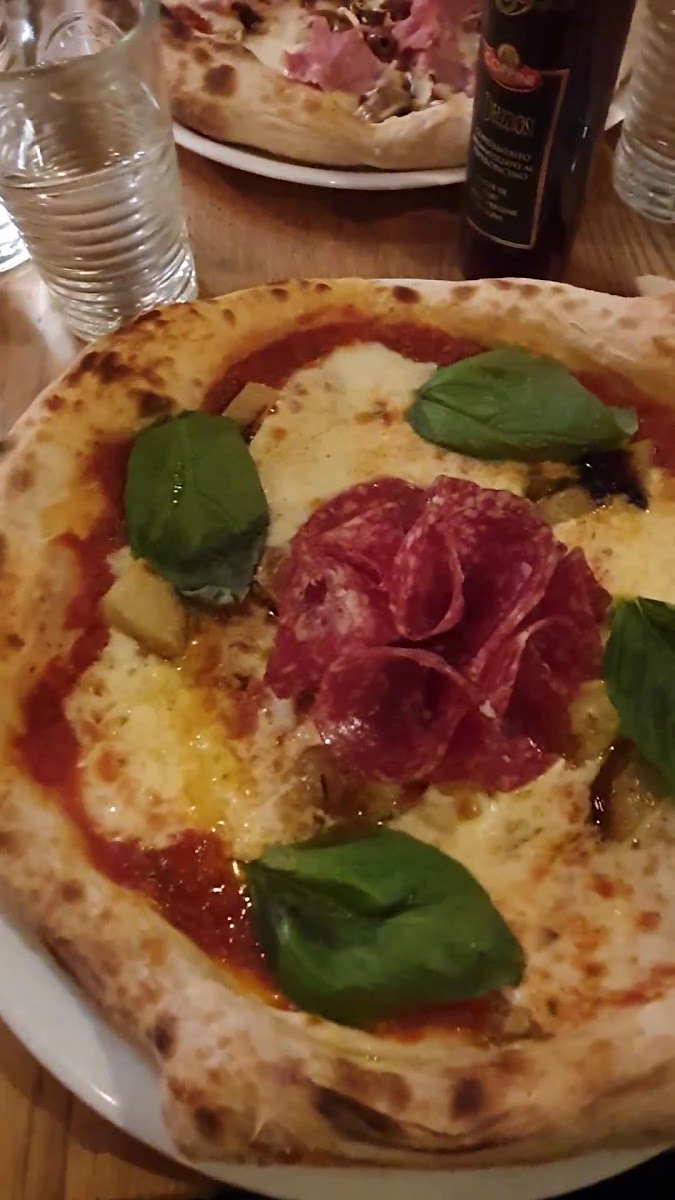 32 Pizza & Bar Photo 2