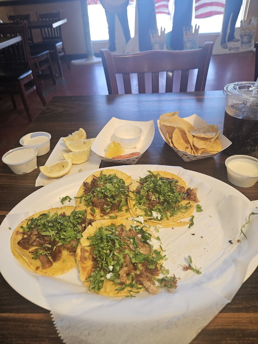 Los Charros Taquerria Photo 4